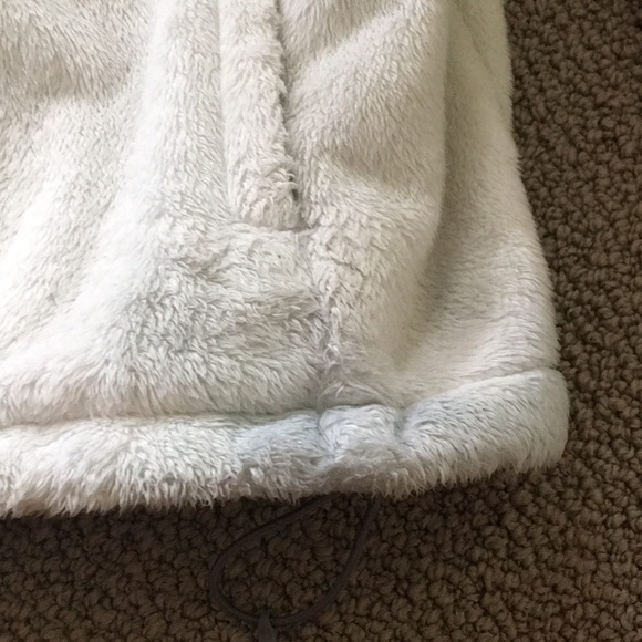 White Fuzzy North Face Jacket - Picture 3 of 8